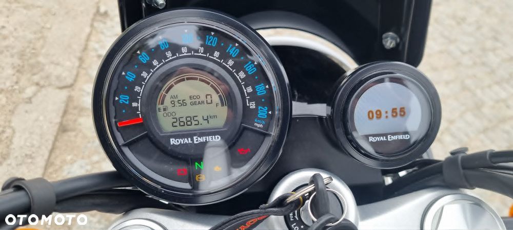 Royal Enfield Super Meteor - 18