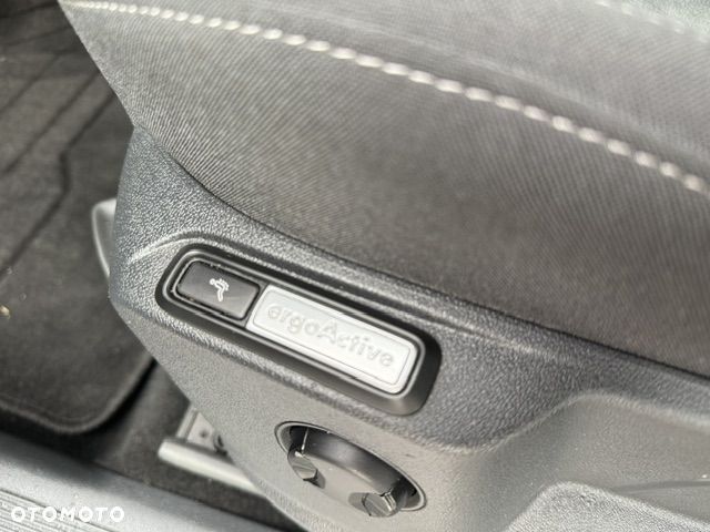Volkswagen Tiguan 2.0 TDI SCR DSG ACTIVE - 17
