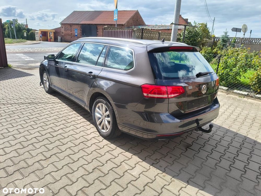 Volkswagen Passat Variant - 10