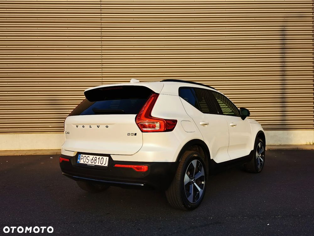 Volvo XC 40 B5 AWD Ultimate Dark - 6