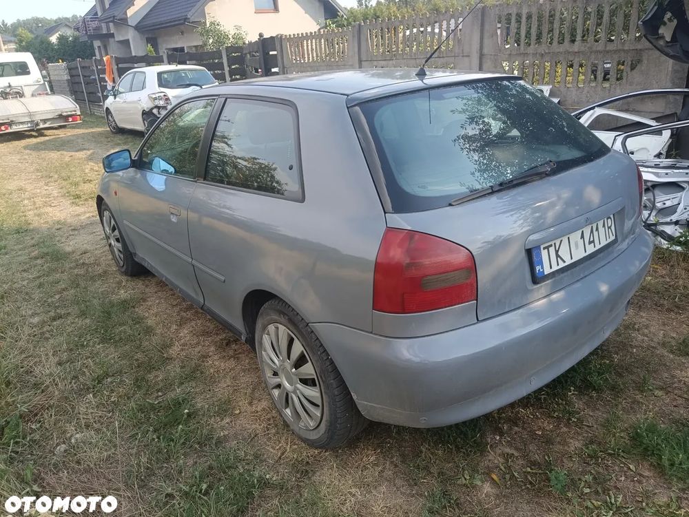 Audi A3 Sportback - 1