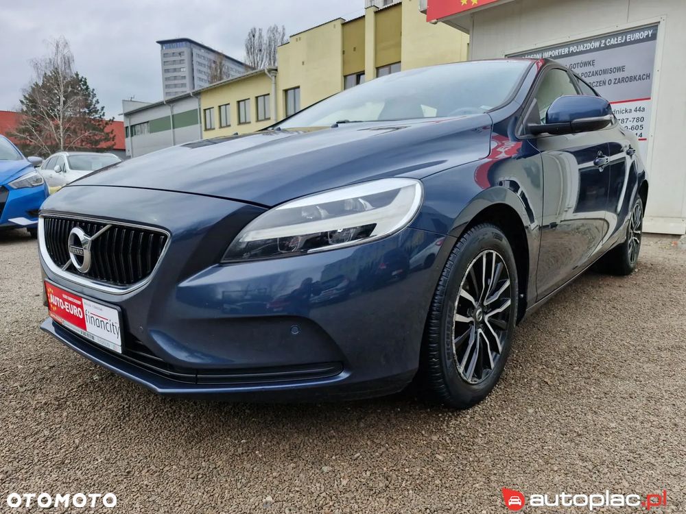 Volvo V40