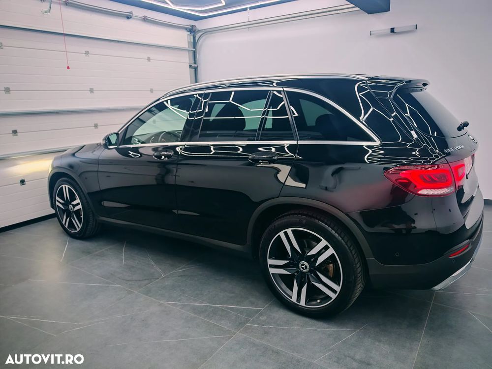 Mercedes-Benz GLC - 25