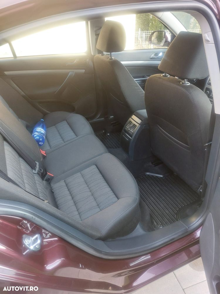 Skoda Octavia 1.4 TSI DSG Style - 8