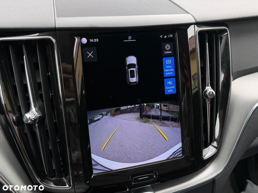 Volvo XC 60 B4 B Momentum Pro - 15