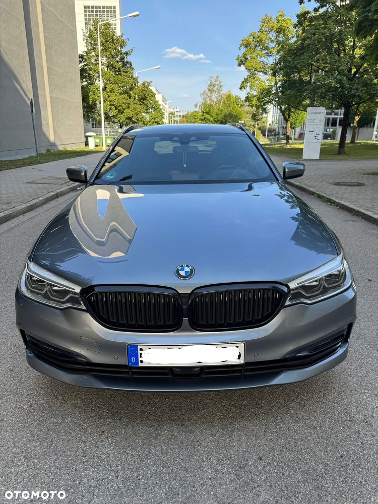 BMW Seria 5 520d Sport Line - 2