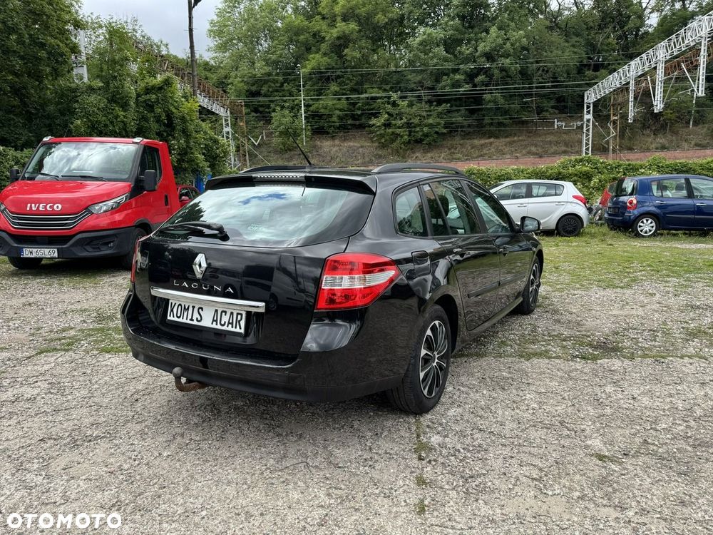 Renault Laguna - 3