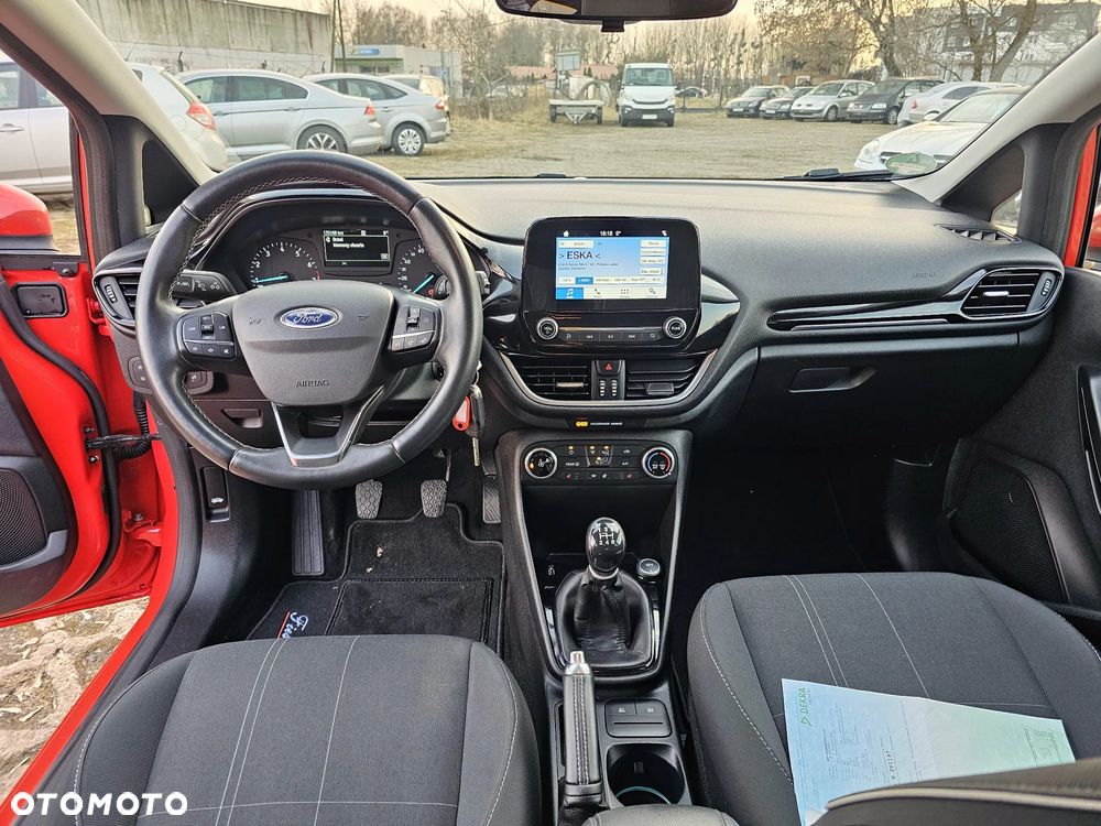 Ford Fiesta 1.1 S&S TITANIUM - 18