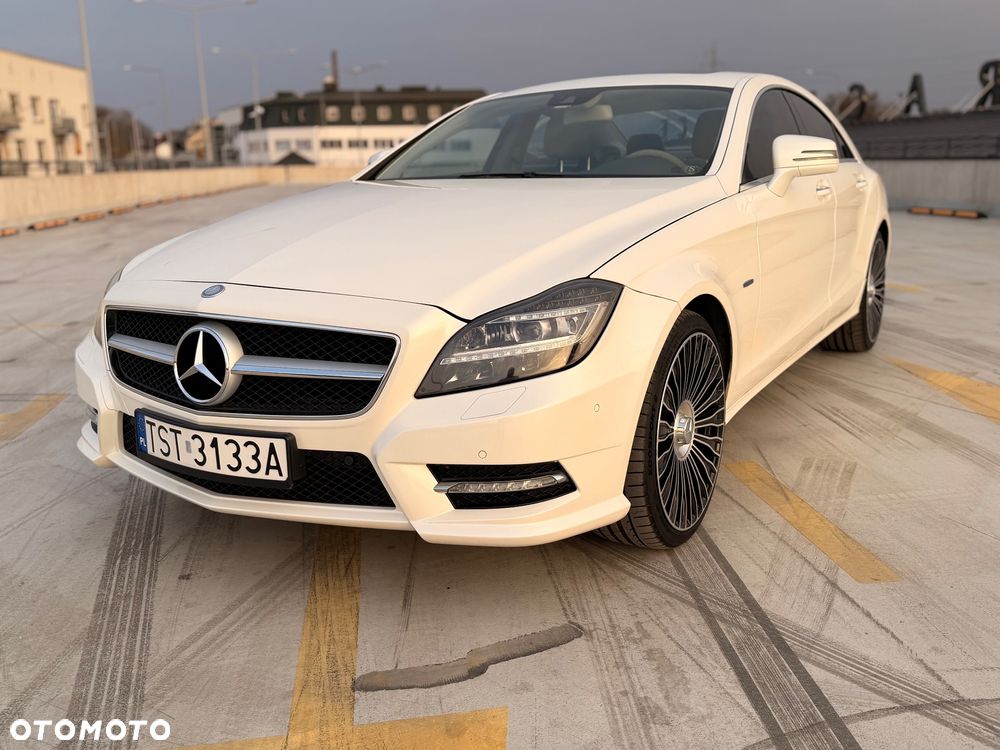Mercedes-Benz CLS 500 BlueEffICIENCY - 13