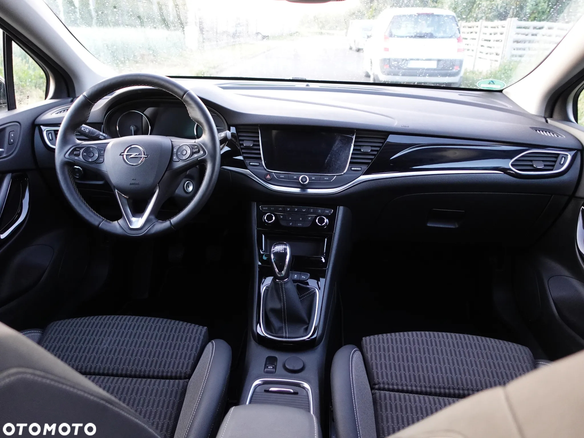 Opel Astra 1.2 Turbo Business Elegance - 5
