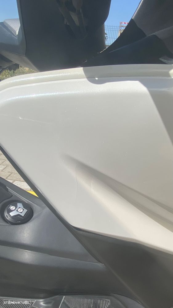 Yamaha NMAX - 14