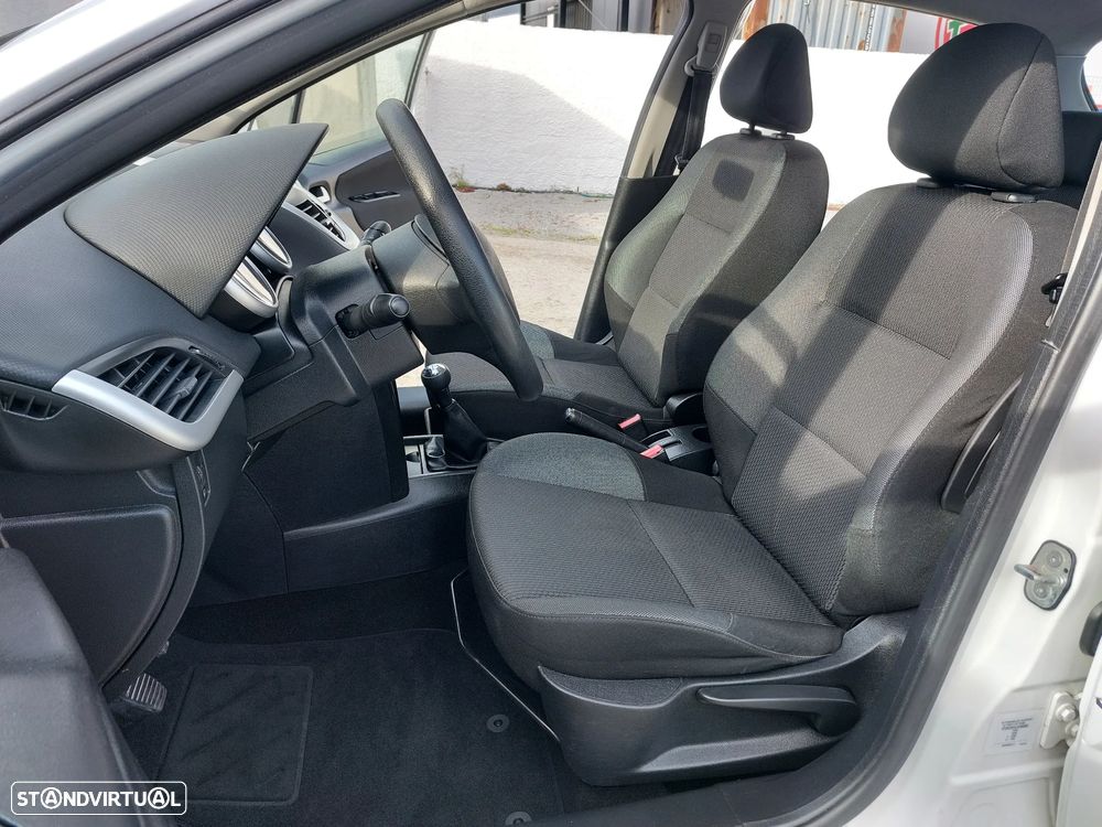 Peugeot 207 1.6 HDi 99g - 10