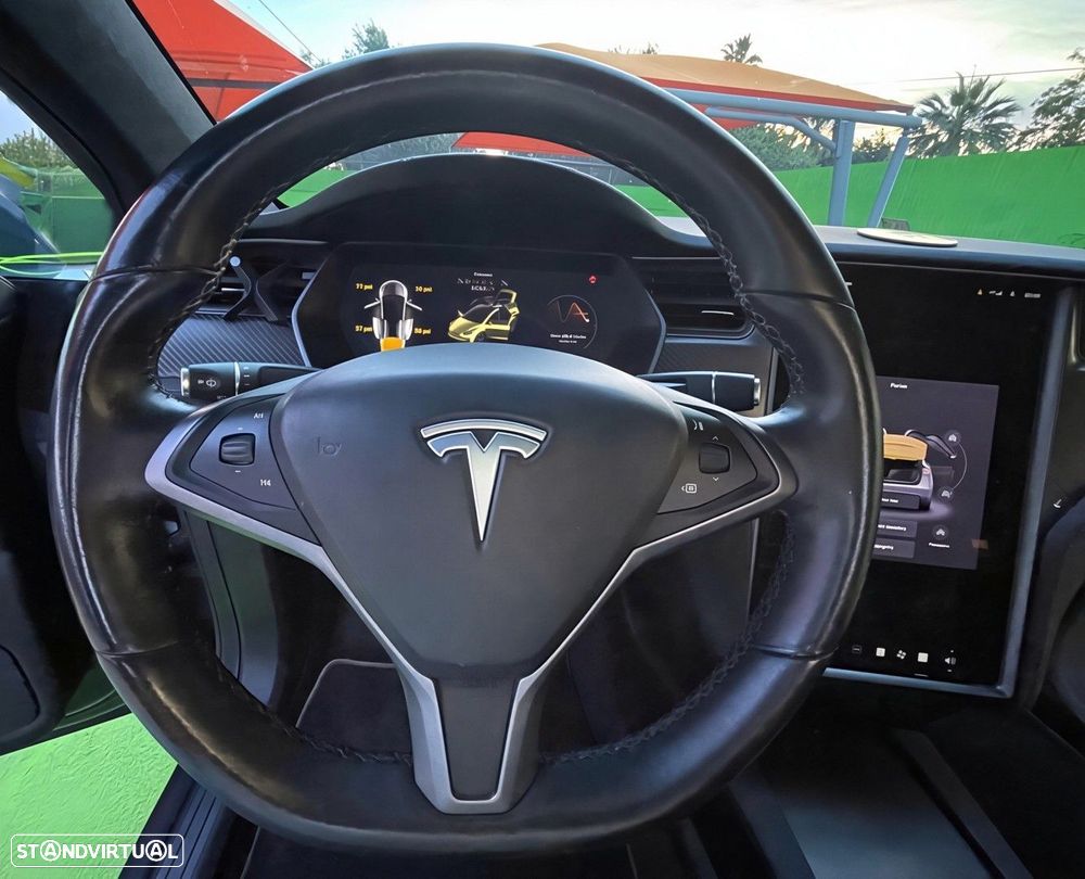 Tesla Model X 100D - 14