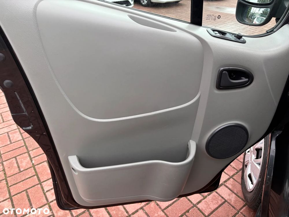 Opel Vivaro - 17