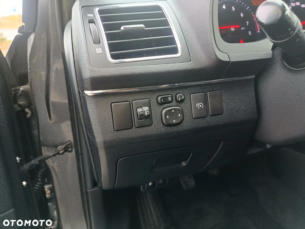 Toyota Avensis 1.8 Edition (2014) - 19