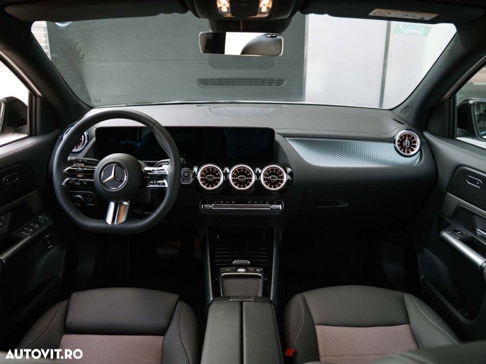 Mercedes-Benz EQA 300 4MATIC - 10