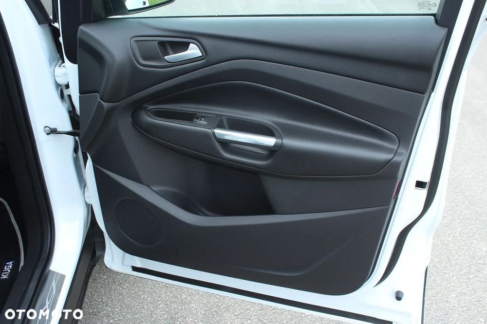 Ford Kuga 2.0 TDCi 4x2 Titanium - 34