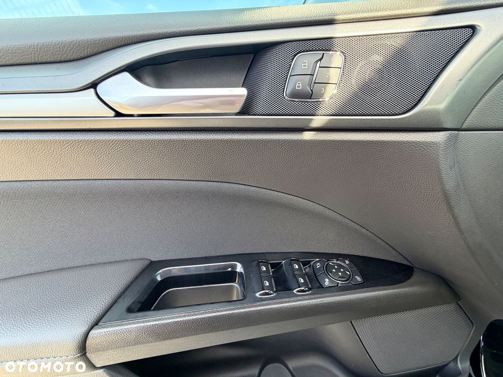 Ford Mondeo 1.5 TDCi ECOnetic Start-Stopp Titanium - 5