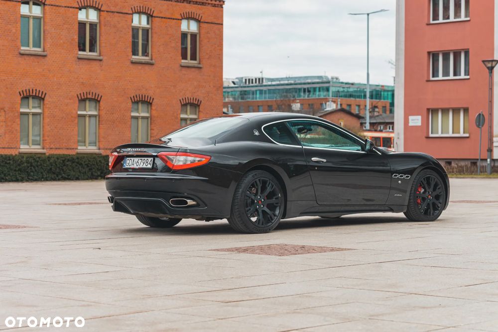 Maserati GranTurismo - 4