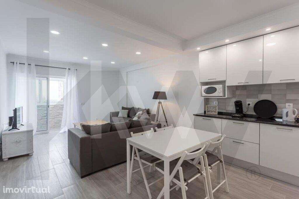 Arrenda T1 em Paço de Arcos mobilado e equipado - Grande imagem: 2/16