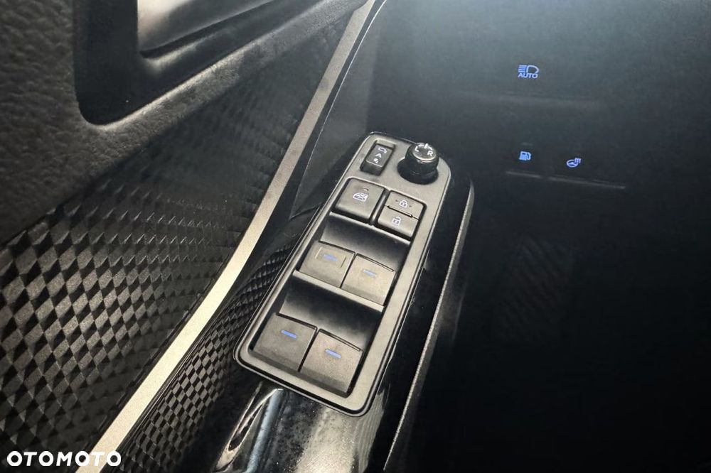 Toyota C-HR Lounge - 19