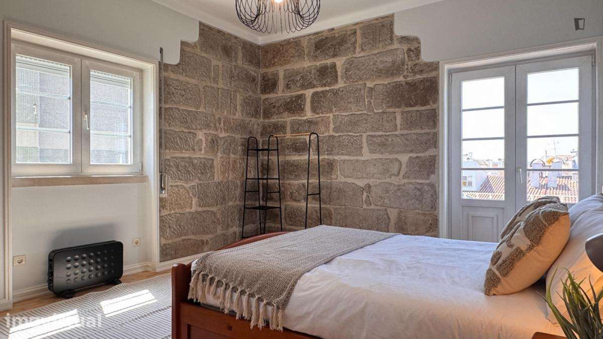 Quarto - localizado em Montes Claros Coimbra - Grande imagem: 2/23