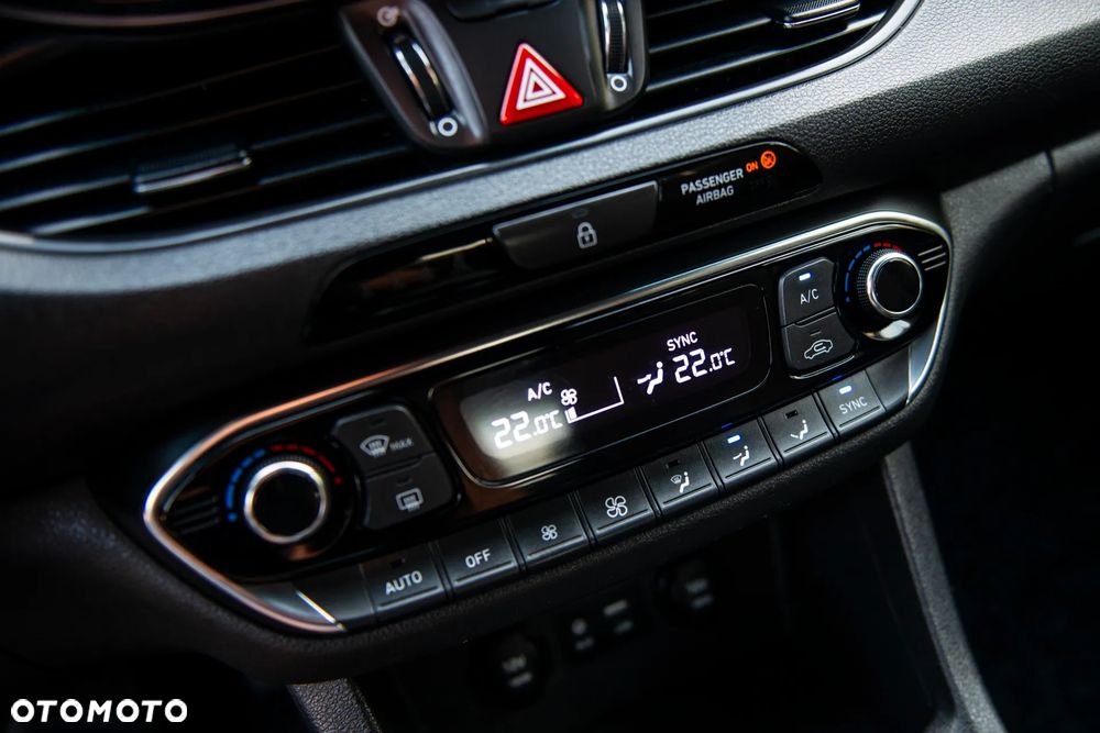 Hyundai i30 1.4 T-GDI YES - 24