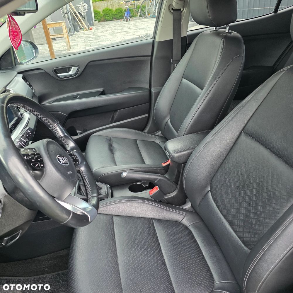 Kia Stonic - 7
