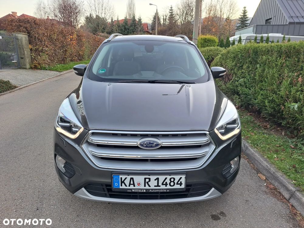 Ford Kuga 1.5 EcoBoost 2x4 Titanium - 10