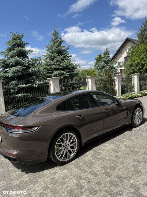 Porsche Panamera 4 E-Hybrid - 7