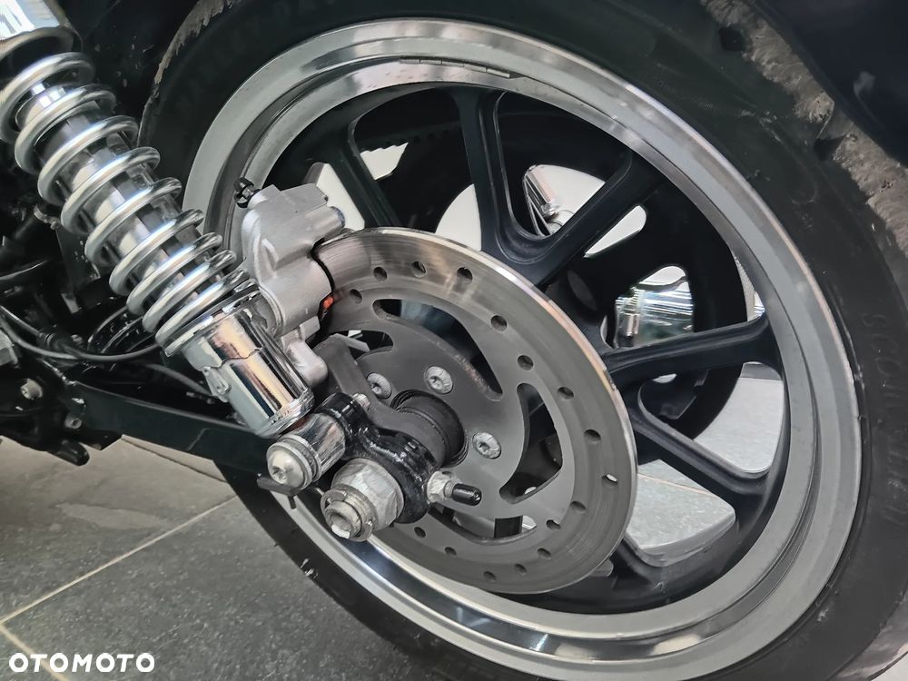 Harley-Davidson Sportster - 17