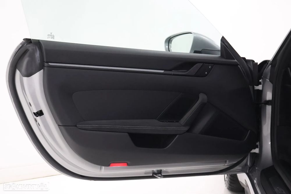 Porsche 911 (992) GT3 PDK - 11