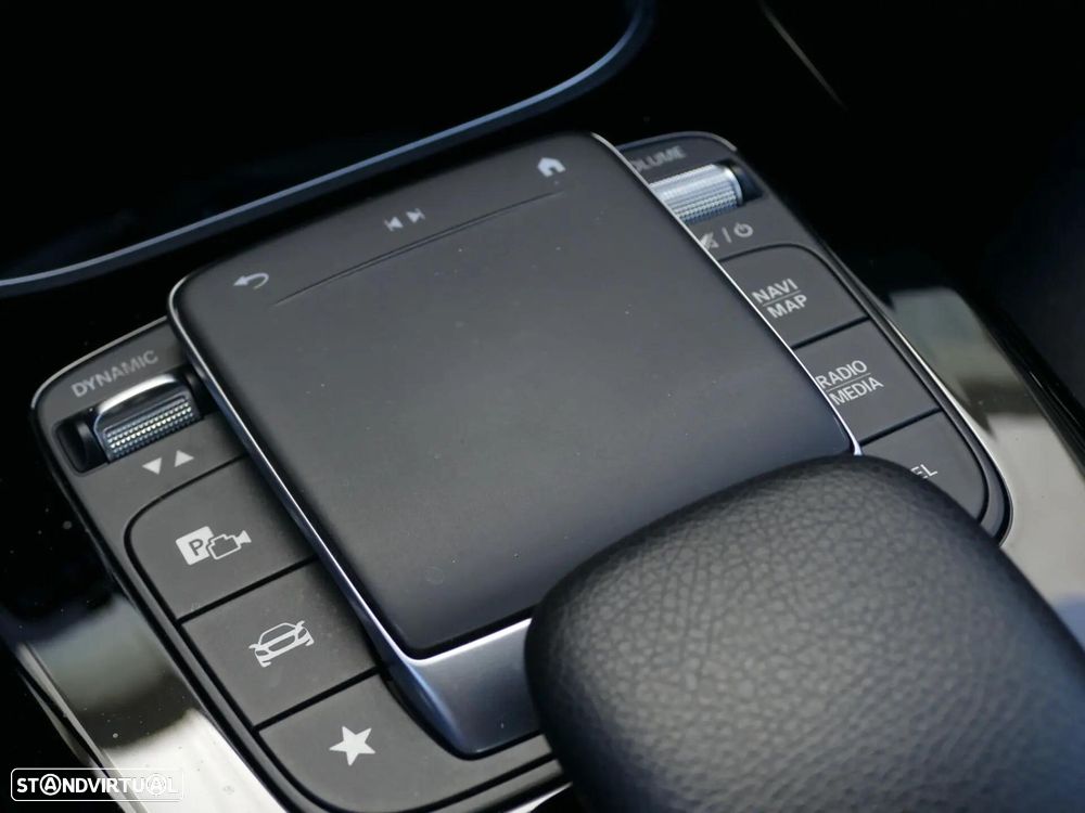 Mercedes-Benz A 250 Limousine e - 24