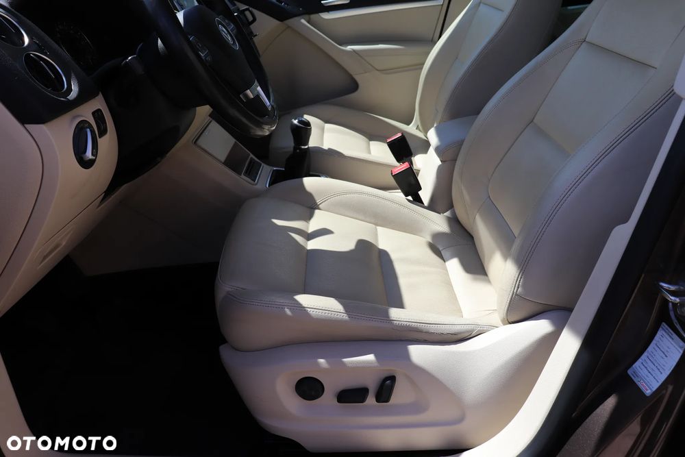 Volkswagen Tiguan 2.0 TDI BlueMot Sport&Style - 23