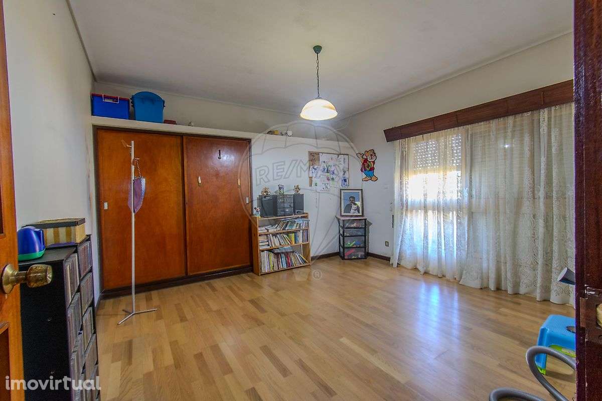 Moradia T8 para venda - Grande imagem: 3/49