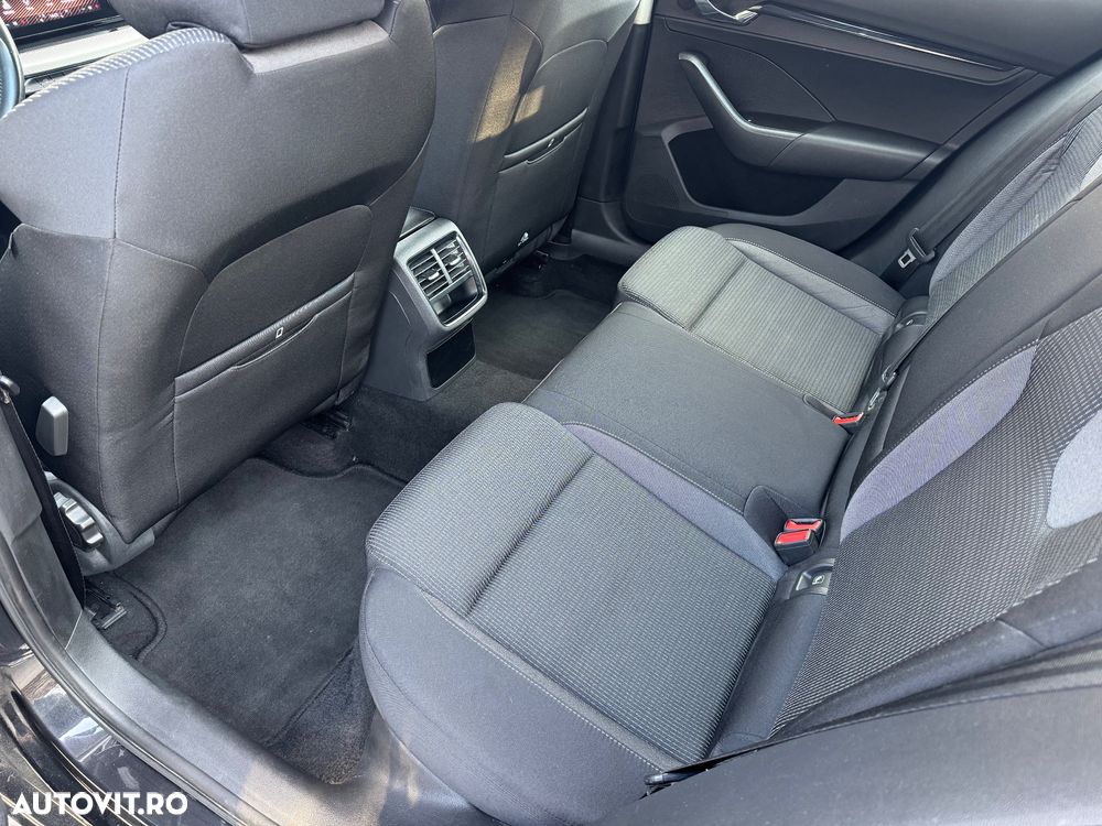 Skoda Octavia 1.0 TSI e-TEC DSG Style - 9