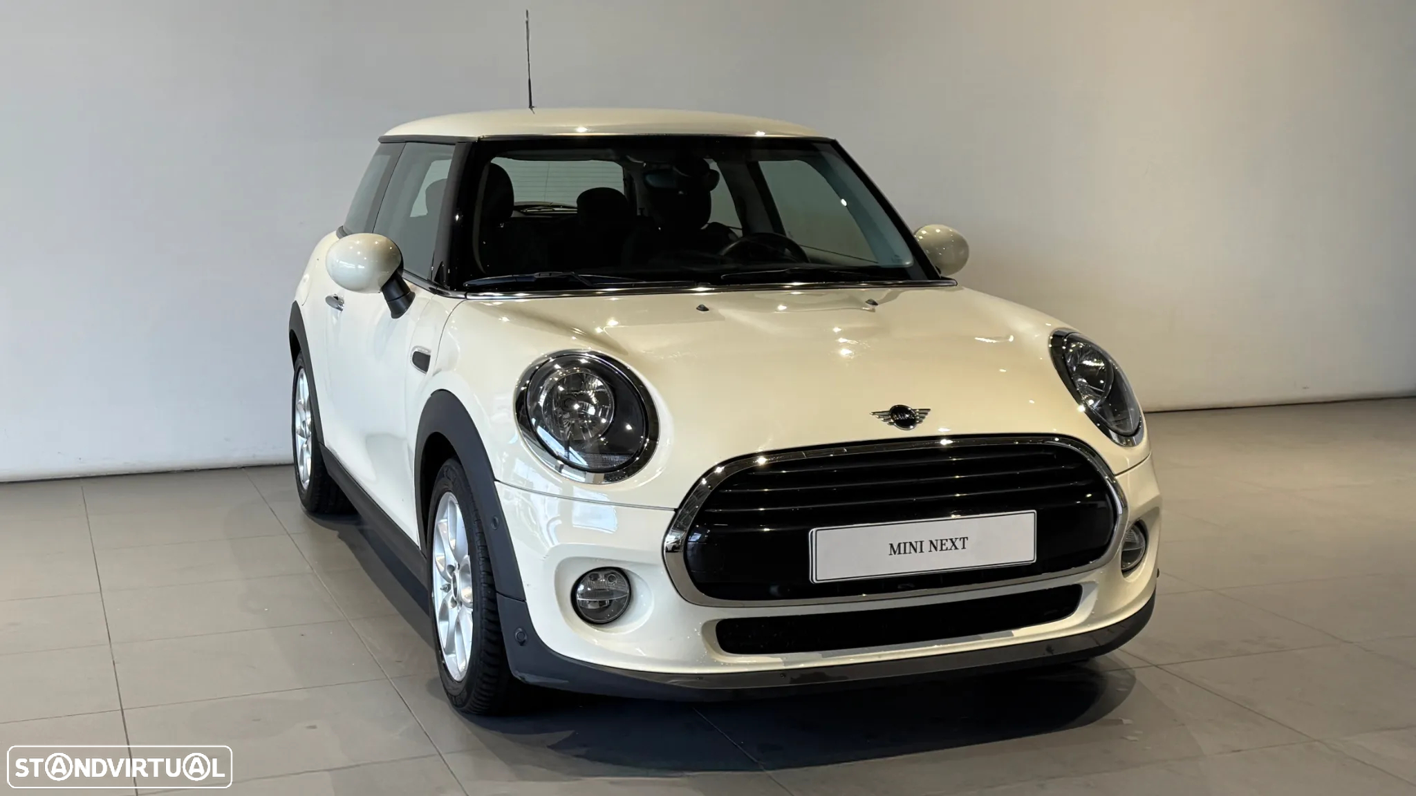 MINI 3 Portas Cooper D Auto - 3