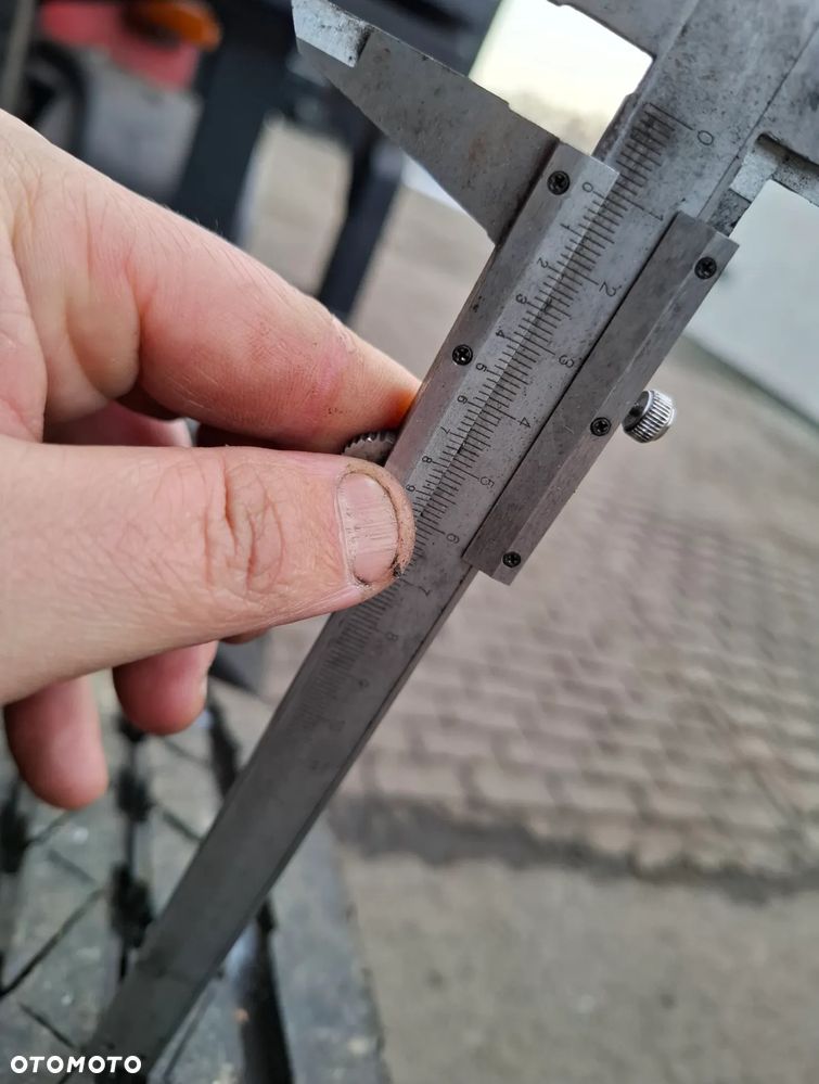 Felga z oponą Goodyear KMAX S rozmiar 215/75 R17.5 - 4