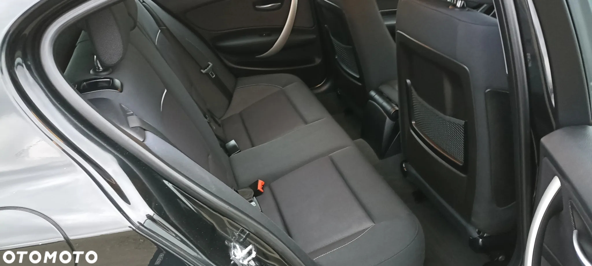 BMW Seria 1 116i - 26