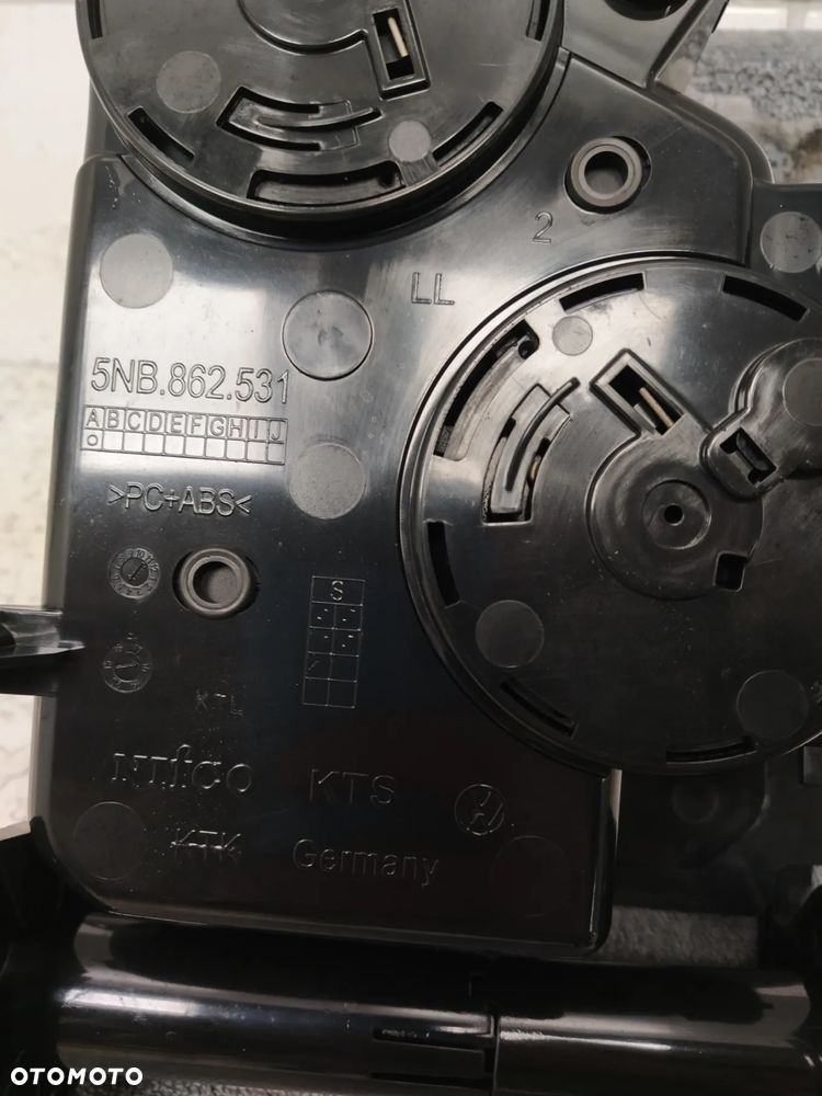 VW TIGUAN II PODŁOKIETNIK TUNEL ŚRODKWY SCHOWEK UCHWYT ROLETA NA KUBKI NAPOJE ORYGINAŁ - 12