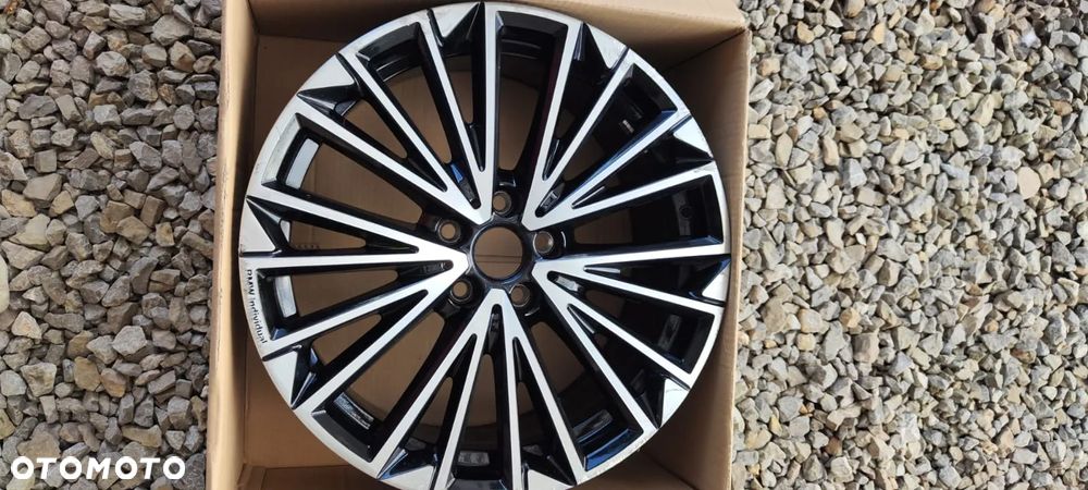 P04 Felga BMW 6891180 8x19et46 - 3