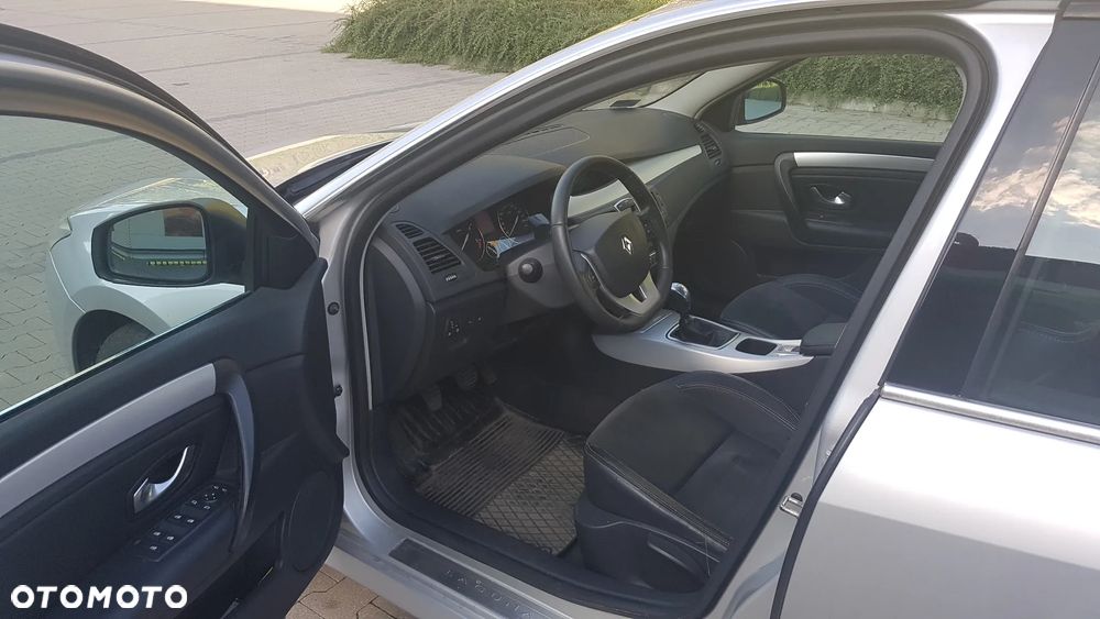 Renault Laguna 2.0 dCi Dynamique - 9