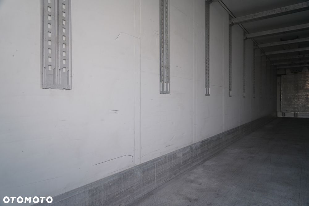 Schmitz Cargobull CARGOBULL / CHŁODNIA / CARRIER VECTOR 1550 / OŚ PODNOSZONA / DOPPELSTOCK / KOSZE NA PALETY - 16