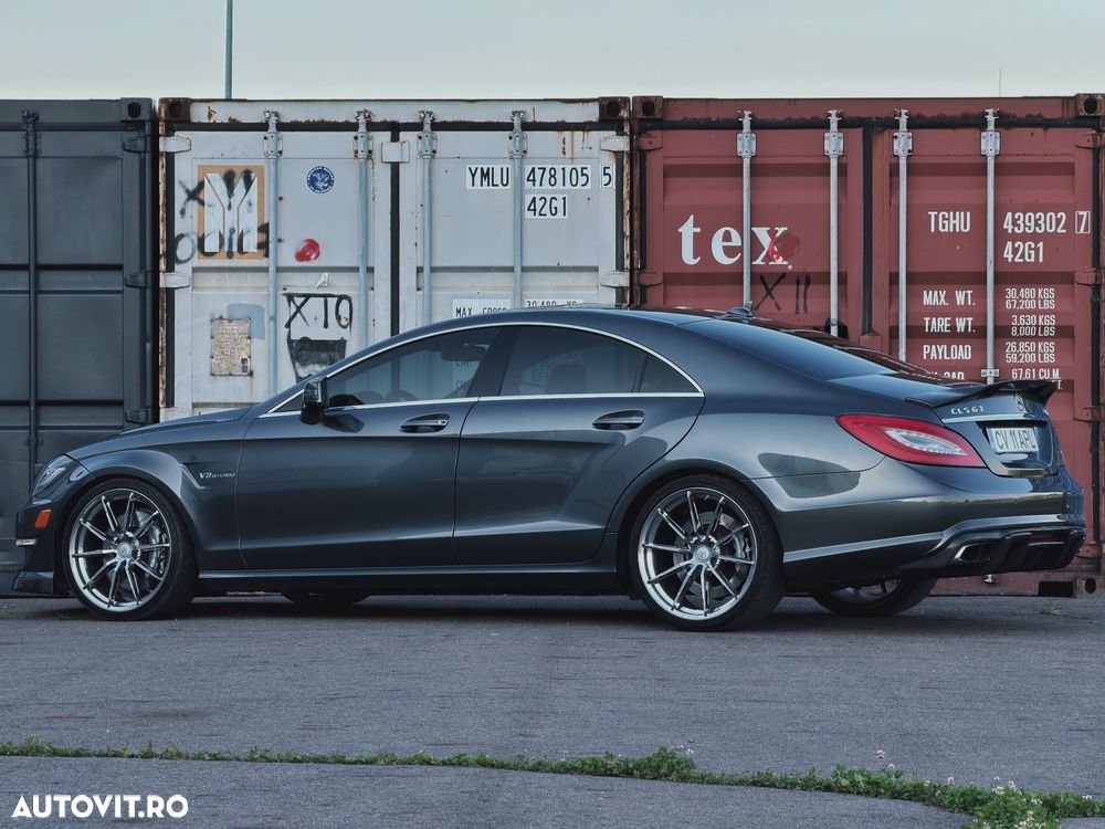 Mercedes-Benz CLS - 4