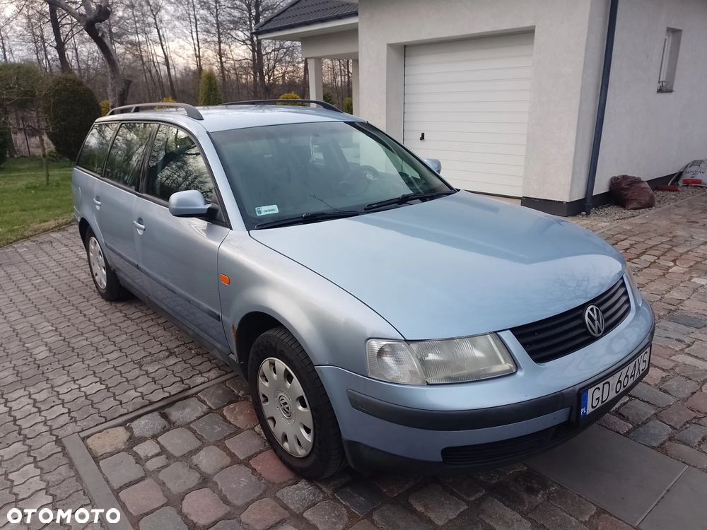 Volkswagen Passat 1.8 Comfortline - 2