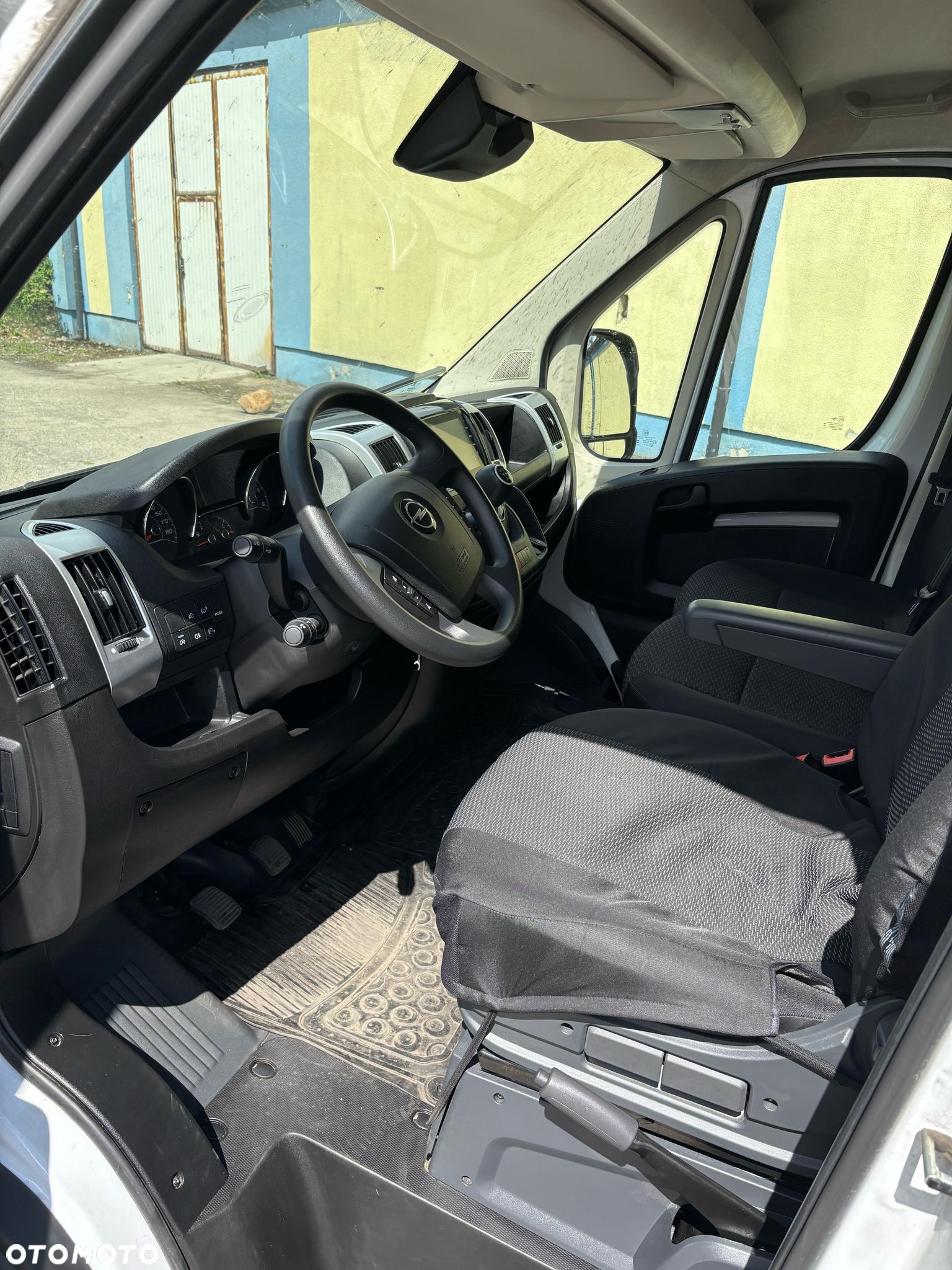 Opel Movano - 8