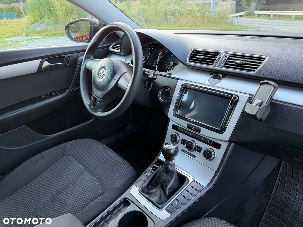 Volkswagen Passat 2.0 Blue TDI DPF Comfortline - 8