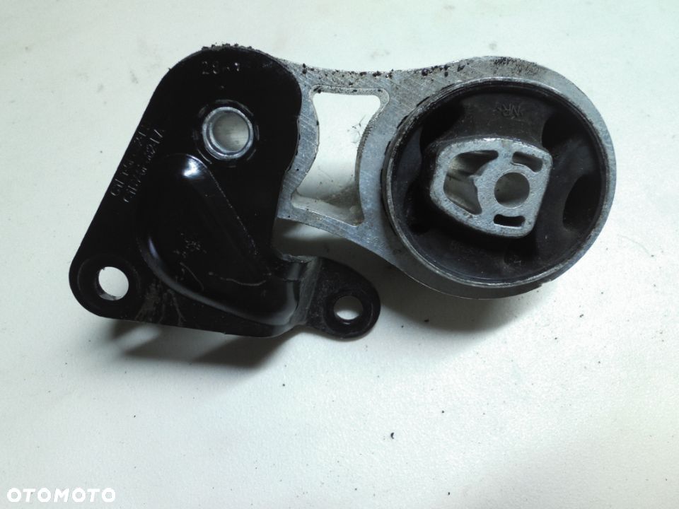 Ford Tourneo 14 17r łapa skrzyni C1B16P082BB - 1