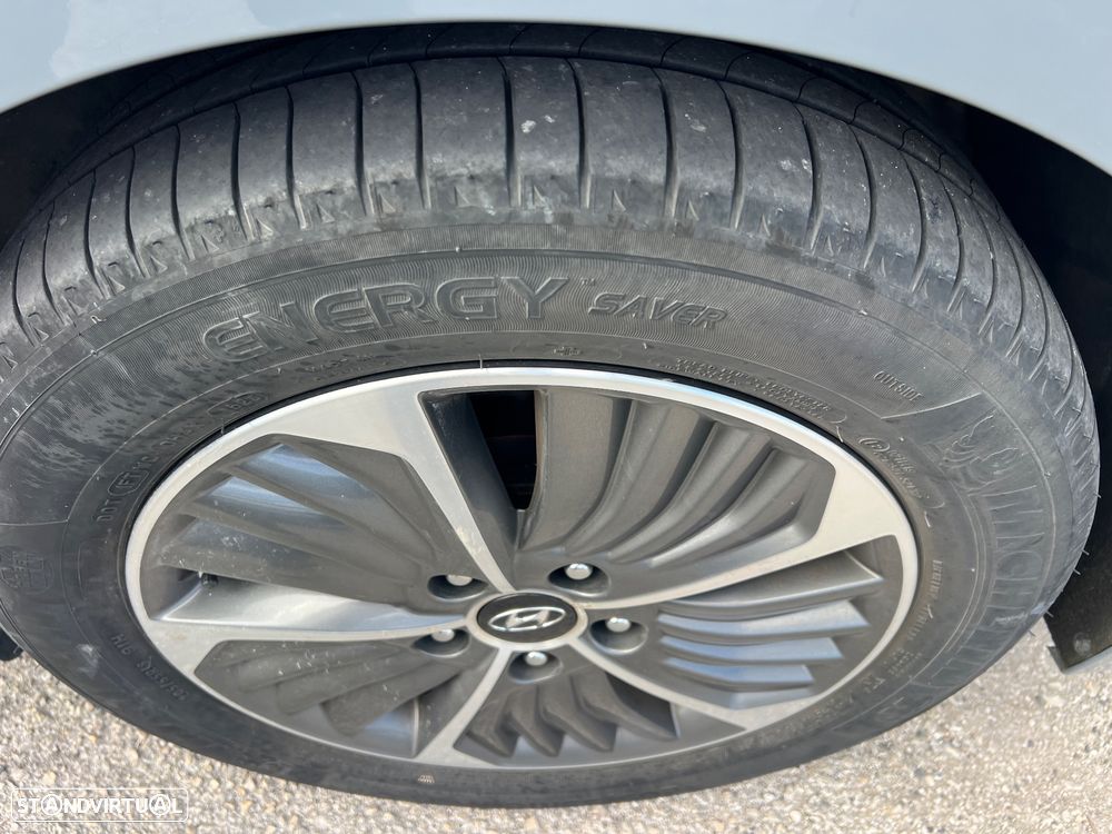 Hyundai Ioniq 1.6 GDI HEV Hybrid Tech - 21
