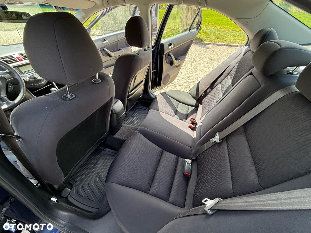 Honda Accord 2.0 Comfort - 14